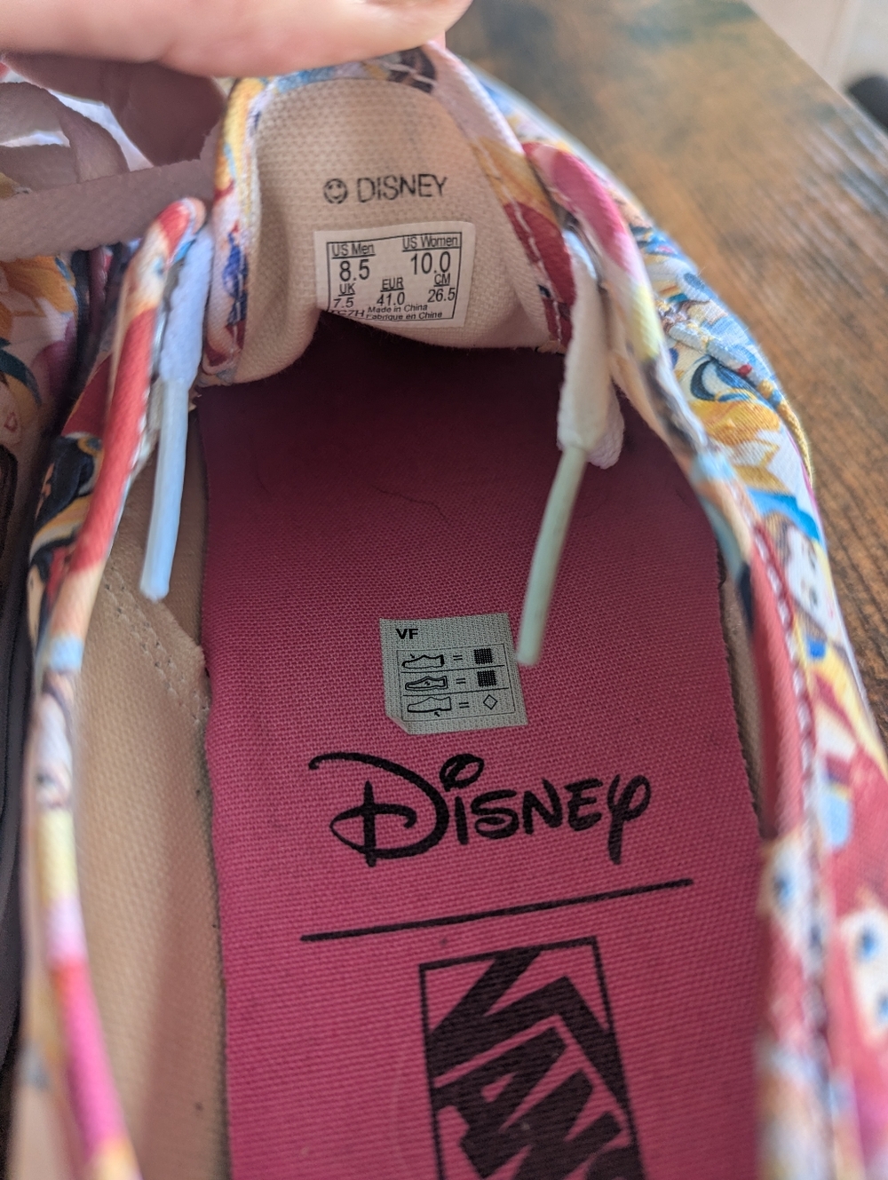 NEW w/o tags Authentic Vans Disney DISNEY PRINCESS slip ons - Picture 4 of 7